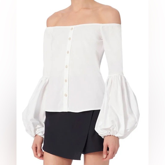 Elegant White Off-Shoulder Blouse - Picture 1 of 2